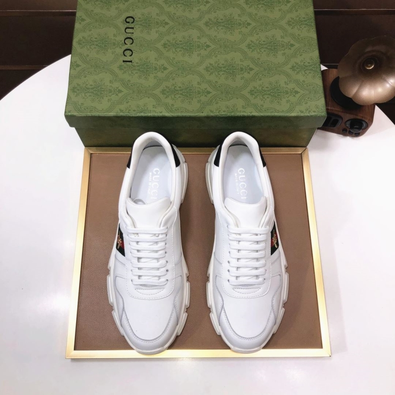 G*u*i casual shoes